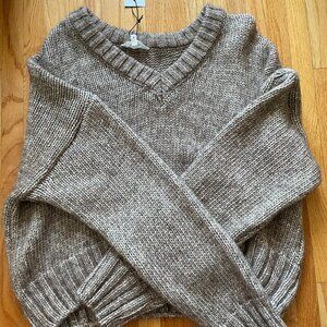 KOTN - Women's Fuzzy V-Neck Sweater in Dune NWT